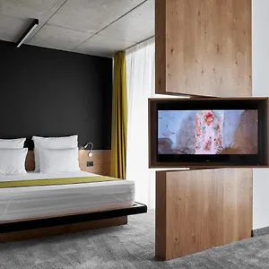 Aparthotel Adella Boutique - Free Secured Parking, Sofie