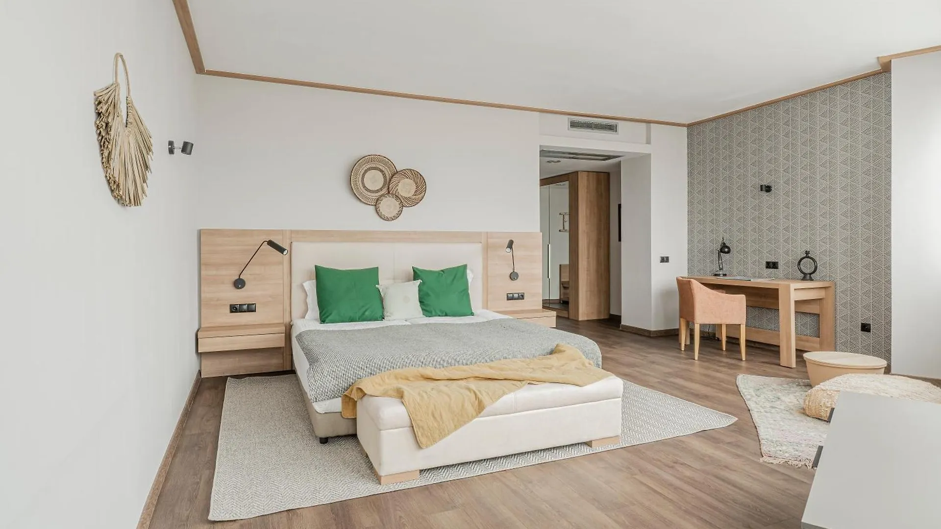 Wn Lab Hotel - Including Breakfast And Parking София